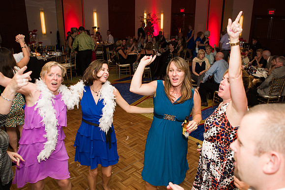 712Boston-Marriott-Long-Wharf-Wedding-Fuccis-Photos3679