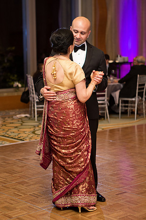 964-renaissance-boston-waterfront-hotel-wedding0375