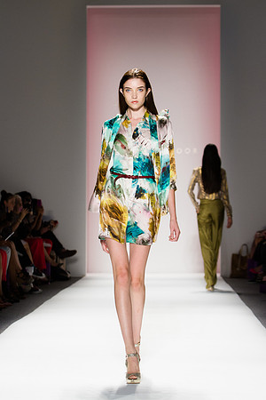 138-Noon-by-Noor-spring-2013-Vail-Fucci-Kryolan-fashion-week-1369936