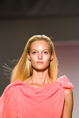 234-Noon-by-Noor-spring-2013-Vail-Fucci-Kryolan-fashion-week-2320245