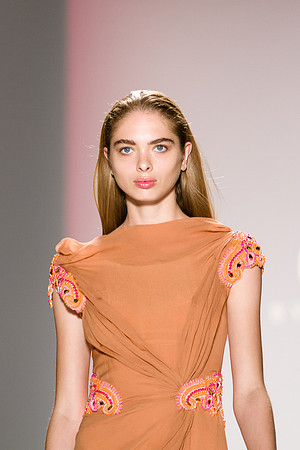 173-Noon-by-Noor-spring-2013-Vail-Fucci-Kryolan-fashion-week-1710032