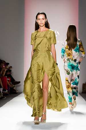 154-Noon-by-Noor-spring-2013-Vail-Fucci-Kryolan-fashion-week-1529970