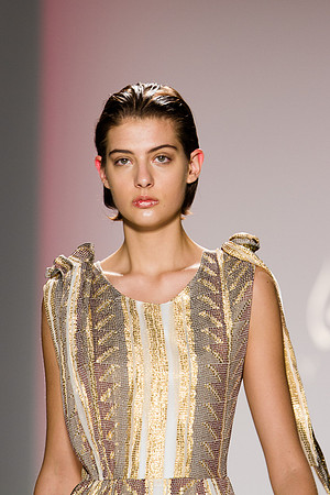 167-Noon-by-Noor-spring-2013-Vail-Fucci-Kryolan-fashion-week-1650010