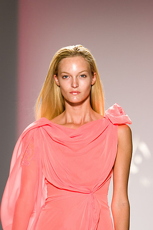 233-Noon-by-Noor-spring-2013-Vail-Fucci-Kryolan-fashion-week-231