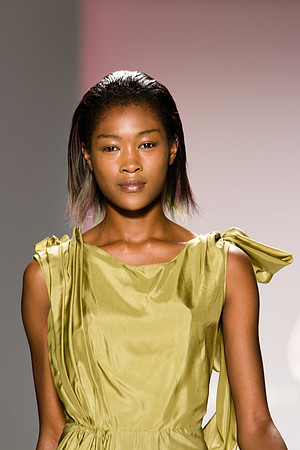 163-Noon-by-Noor-spring-2013-Vail-Fucci-Kryolan-fashion-week-1619998