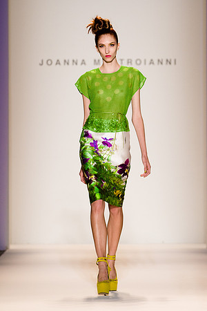 115-Joanna-Mastroianni-spring-2013-Vail-Fucci-Kryolan-fashion-week-1120782