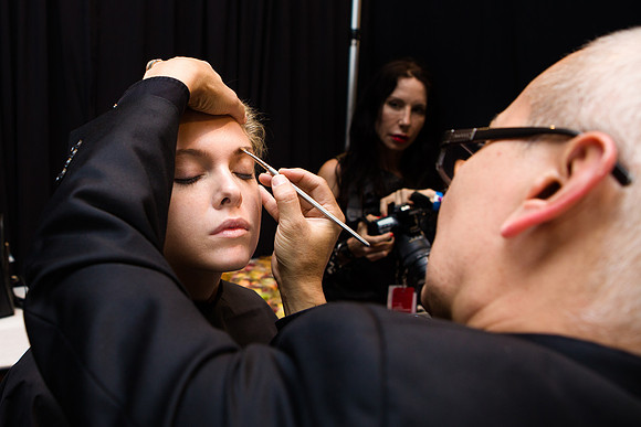 002-Joanna-Mastroianni-spring-2013-Vail-Fucci-Kryolan-fashion-week-0020364-2