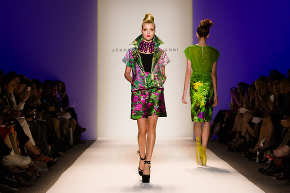121-Joanna-Mastroianni-spring-2013-Vail-Fucci-Kryolan-fashion-week-1180798