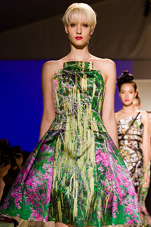 307-Joanna-Mastroianni-spring-2013-Vail-Fucci-Kryolan-fashion-week-3039957