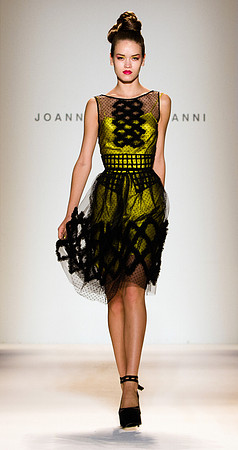 221-Joanna-Mastroianni-spring-2013-Vail-Fucci-Kryolan-fashion-week-2171130