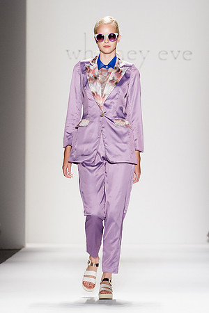 324-Whitney-Eve-Kryolan-Vail-Fucci-3241076