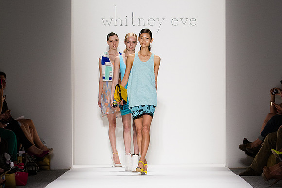 373-Whitney-Eve-Kryolan-Vail-Fucci-3721240