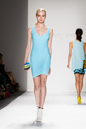 270-Whitney-Eve-Kryolan-Vail-Fucci-2700915