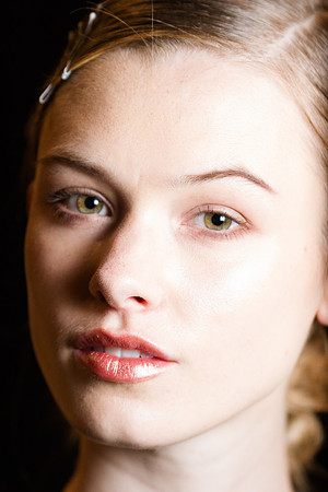 183-Whitney-Eve-Kryolan-Vail-Fucci-1830627