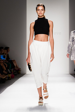 241-Whitney-Eve-Kryolan-Vail-Fucci-2410812