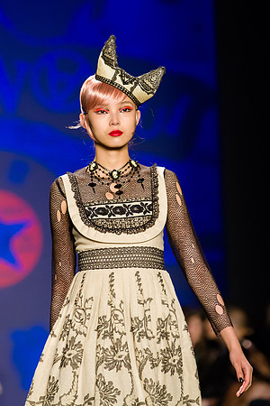 087-Anna-Sui-Spring-2013-Vail-Fucci-0871726