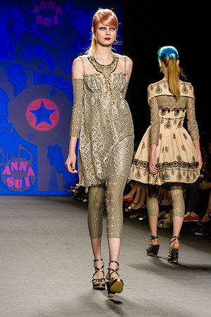 098-Anna-Sui-Spring-2013-Vail-Fucci-0981764