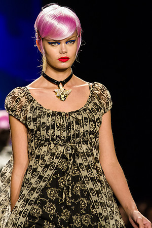 083-Anna-Sui-Spring-2013-Vail-Fucci-0831711