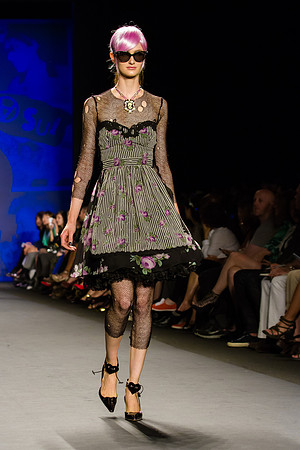 052-Anna-Sui-Spring-2013-Vail-Fucci-0521580