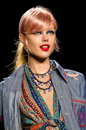 109-Anna-Sui-Spring-2013-Vail-Fucci-1091810