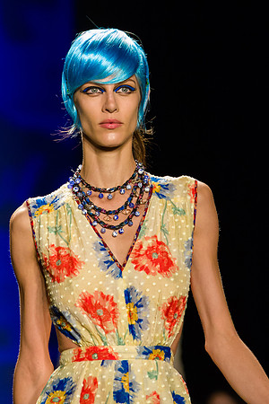 102-Anna-Sui-Spring-2013-Vail-Fucci-1021777