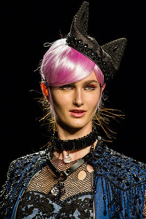 131-Anna-Sui-Spring-2013-Vail-Fucci-1311893