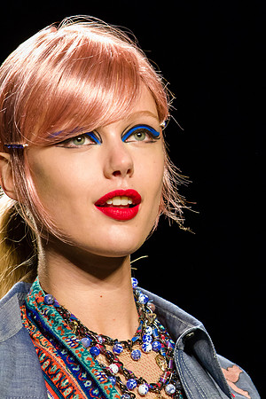 111-Anna-Sui-Spring-2013-Vail-Fucci-1111812