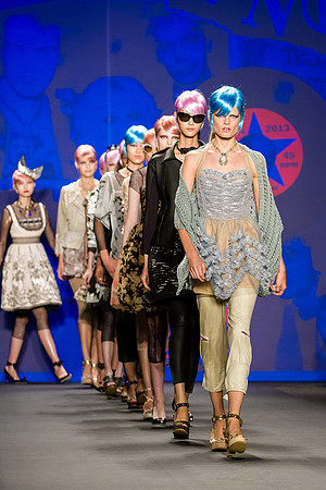 137-Anna-Sui-Spring-2013-Vail-Fucci-1371924