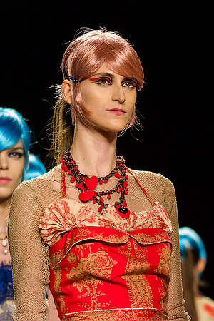 146-Anna-Sui-Spring-2013-Vail-Fucci-1461948-2