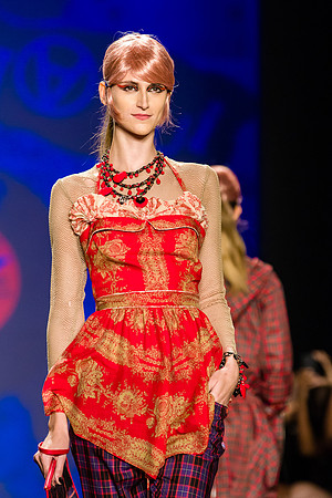 119-Anna-Sui-Spring-2013-Vail-Fucci-1191842