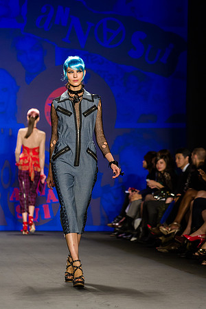 125-Anna-Sui-Spring-2013-Vail-Fucci-1251864