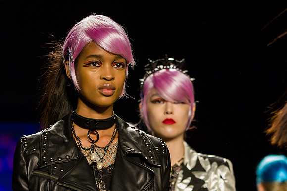 140-Anna-Sui-Spring-2013-Vail-Fucci-1401936