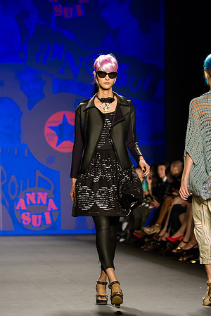 063-Anna-Sui-Spring-2013-Vail-Fucci-0631621