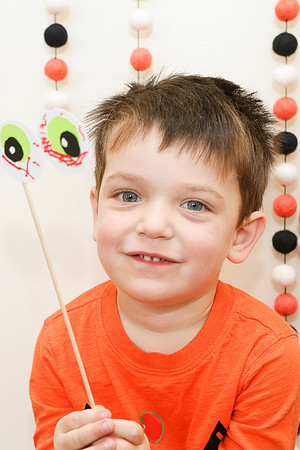 031-halloween-walnut-park-toddler-5737-2