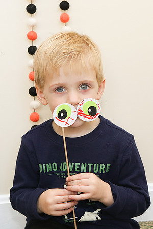 086-halloween-walnut-park-toddler-5949-2