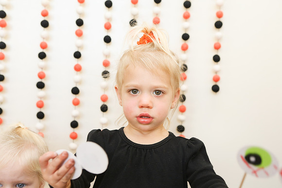 045-halloween-walnut-park-toddler-5809-2