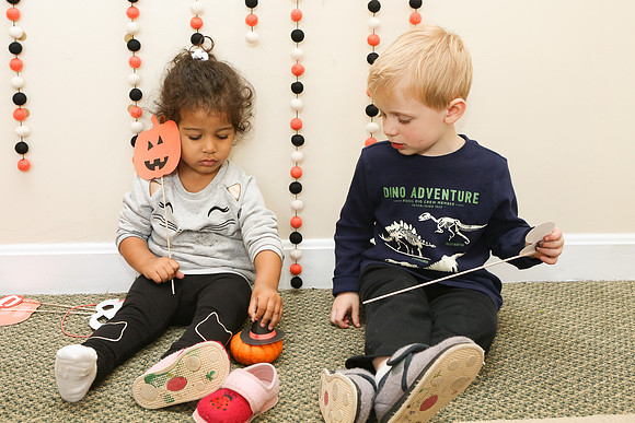 085-halloween-walnut-park-toddler-5948-2