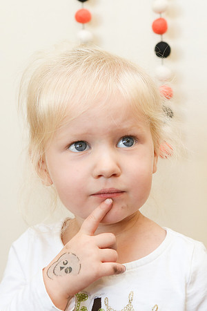 066-halloween-walnut-park-toddler-5874-2