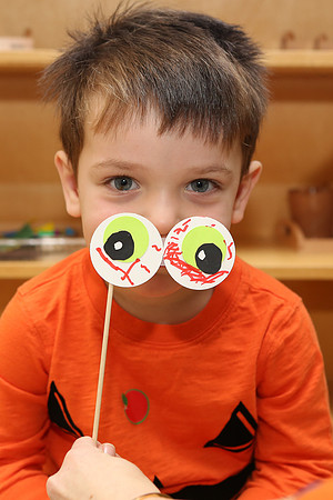 027-halloween-walnut-park-toddler-5731-2