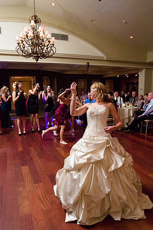 702-ocean-cliff-wedding-newport2860