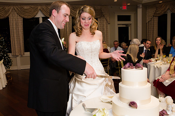 525-ocean-cliff-wedding-newport2425