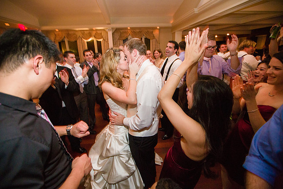 740-ocean-cliff-wedding-newport3047