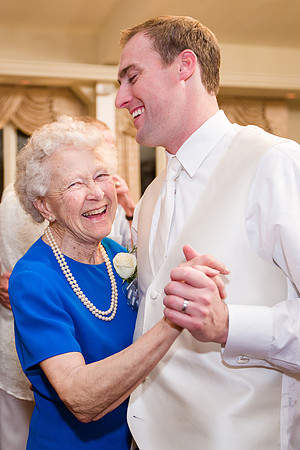 691-ocean-cliff-wedding-newport2810