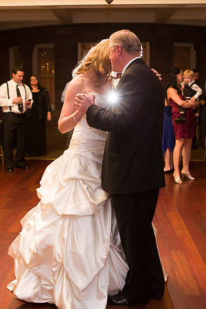 554-ocean-cliff-wedding-newport2459