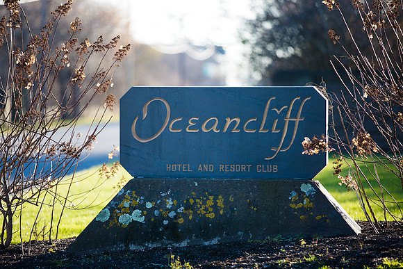 112-ocean-cliff-wedding-newport9783