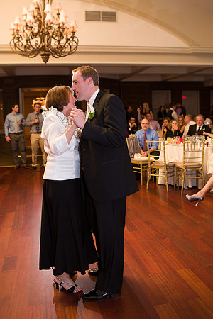 560-ocean-cliff-wedding-newport2467