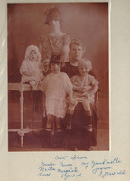 yvonne-age-4
