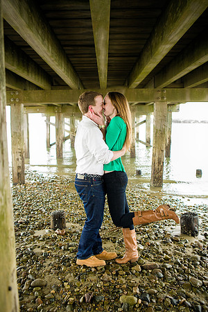 023duxbury-beach-engagement-Fuccis-Photos
