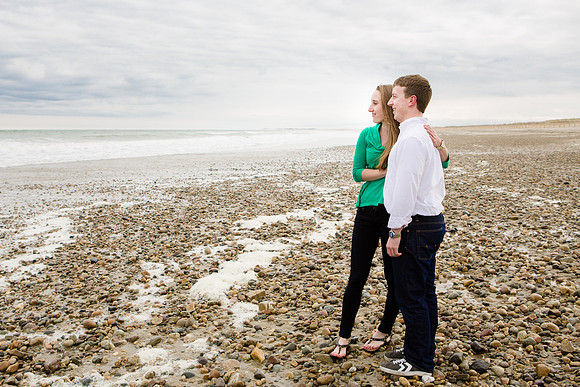 053duxbury-beach-engagement-Fuccis-Photos9017
