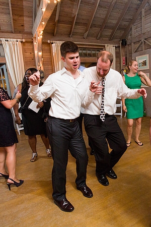 667-Alissa-Jared-vineyard-wedding-9335